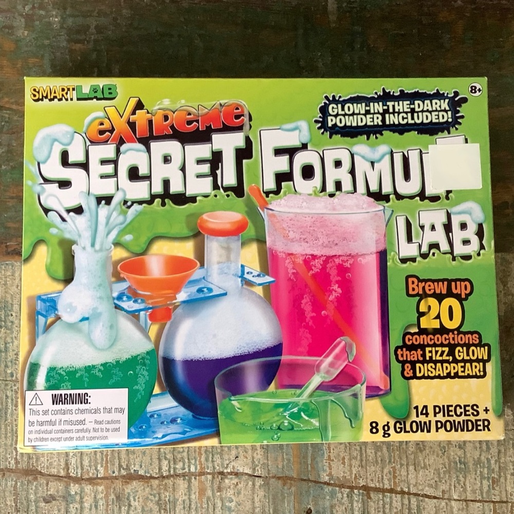 Toy - Extreme Secret Formula Chemistry Lab